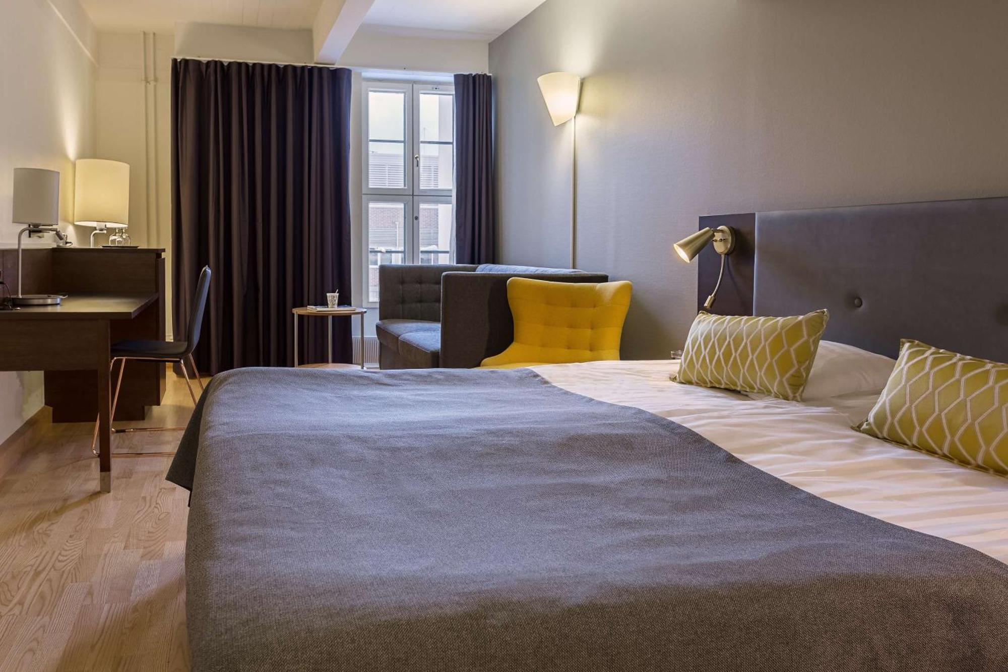 Scandic Grand Marina 4*