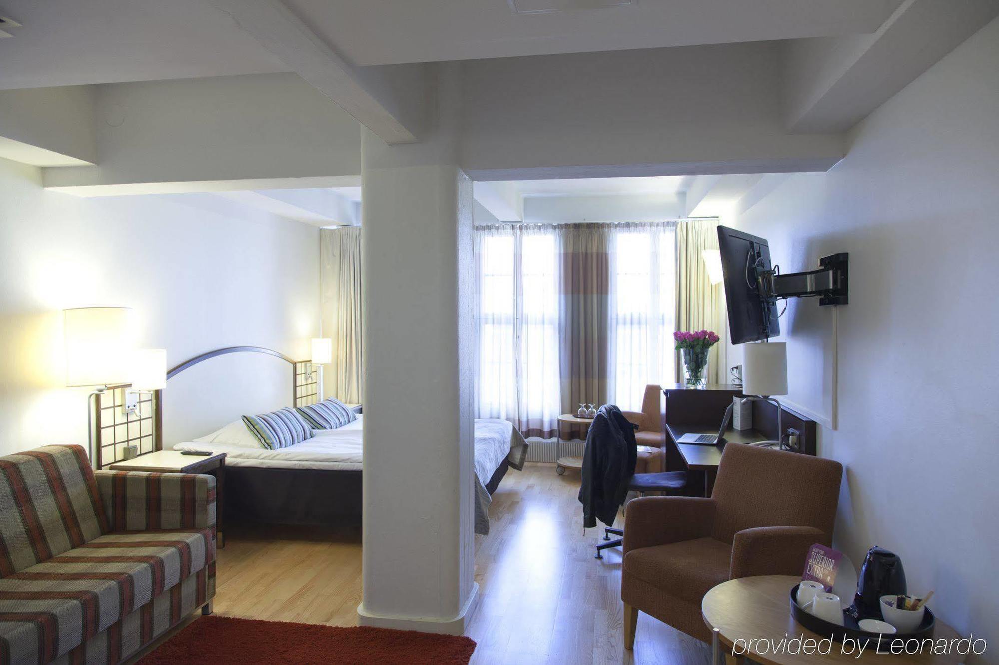 Scandic Grand Marina Hotel 4*